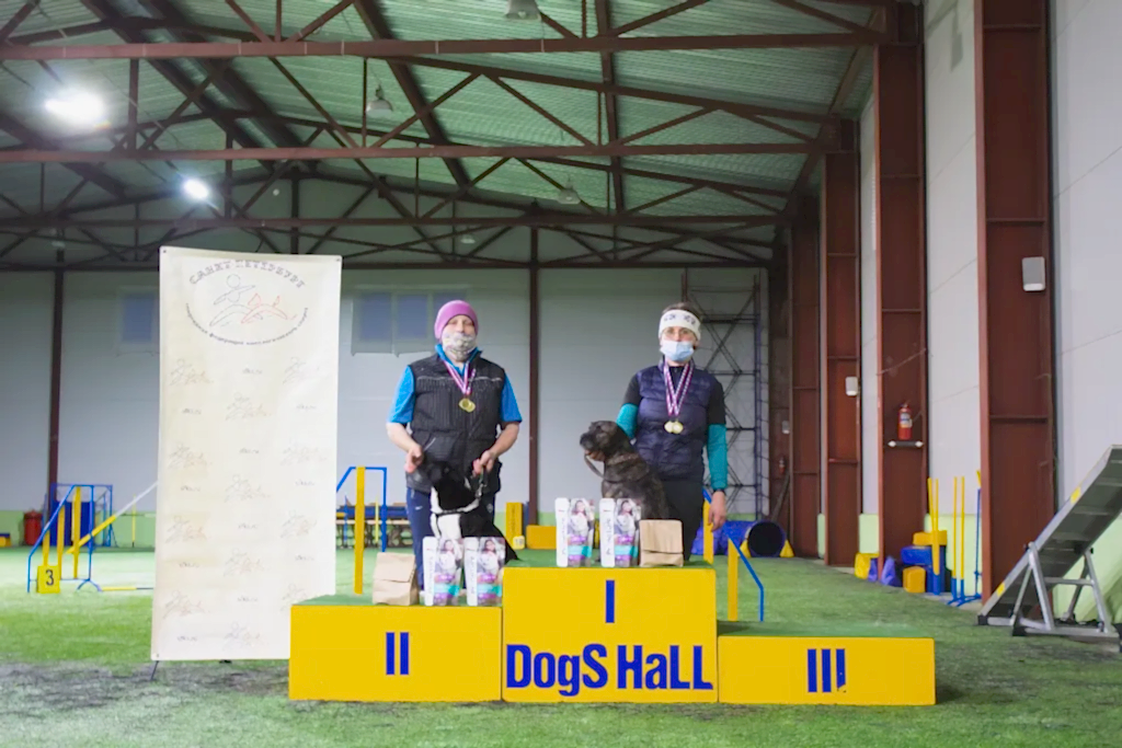 Призеры соревнований "Январские старты" 2021 по аджилити в категории Рост (вторая трасса, медиум)